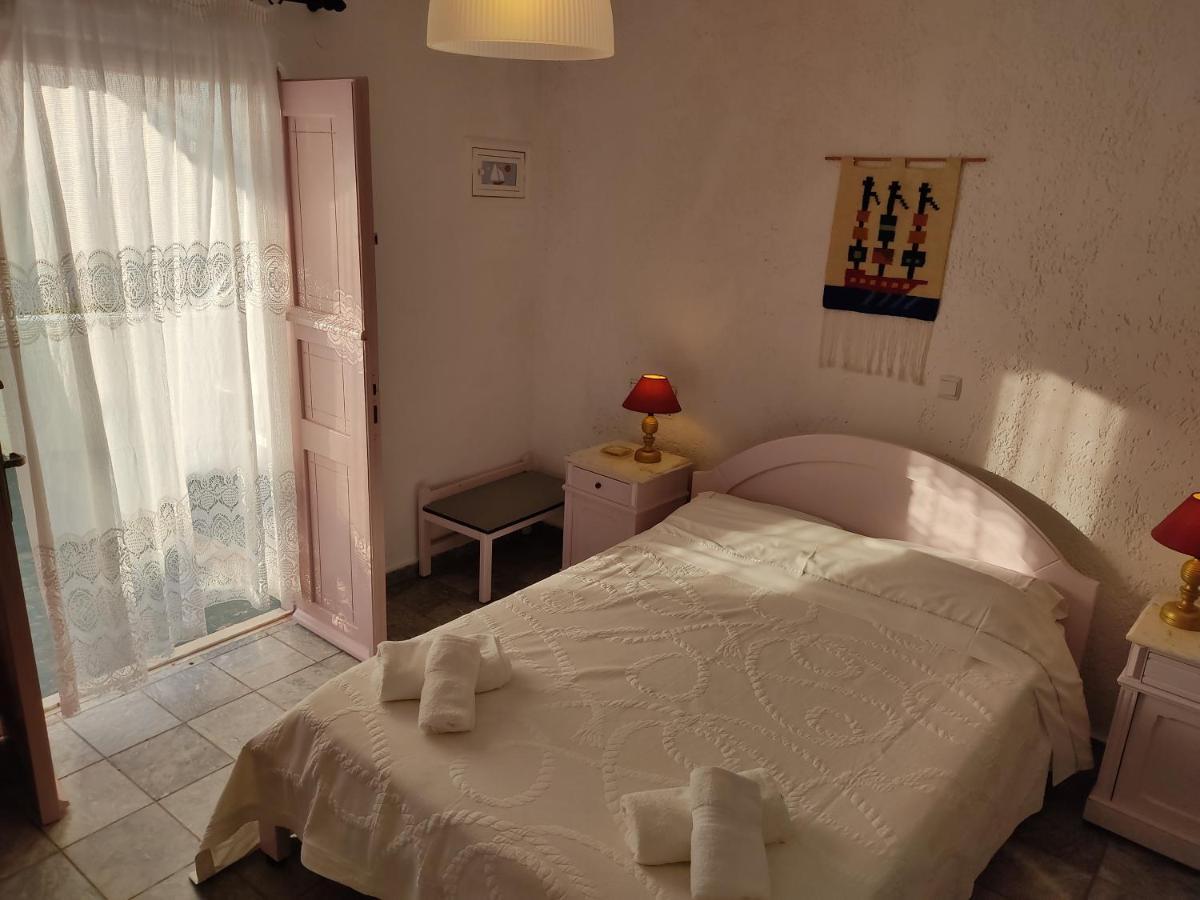 Porto Sikinos Hotel Alopronia Exterior photo
