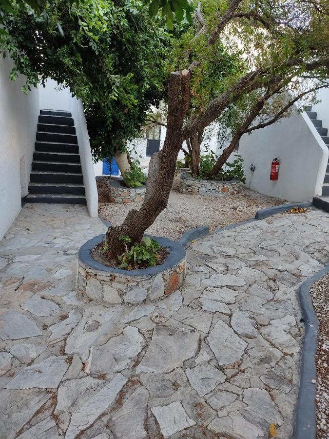 Porto Sikinos Hotel Alopronia Exterior photo