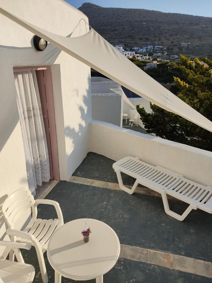 Porto Sikinos Hotel Alopronia Exterior photo