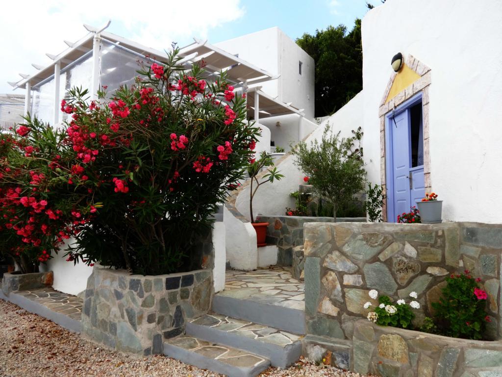 Porto Sikinos Hotel Alopronia Exterior photo