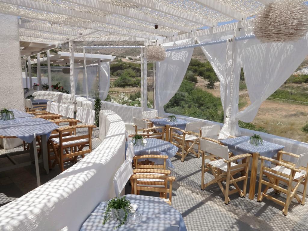 Porto Sikinos Hotel Alopronia Exterior photo