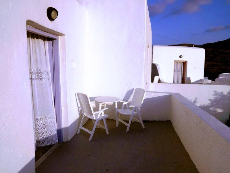 Porto Sikinos Hotel Alopronia Exterior photo